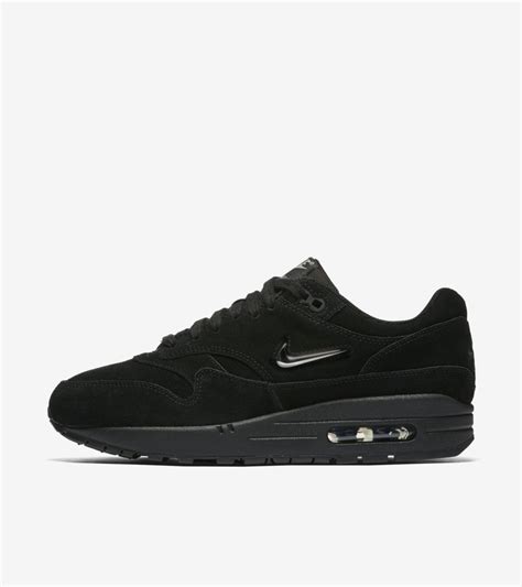 nike air max premium zwart|air max 1 premium sneakers.